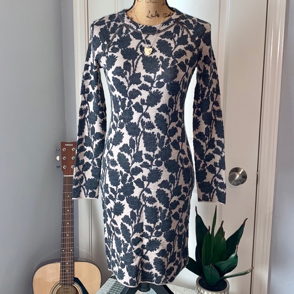 LOFT Dresses & Skirts - Loft Wool Grey Beige Floral Sheath Dress
